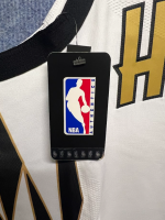 Nike NBA Atlanta Hawks City EditionTrikot Weiß/Gold Größe 48 L Neu mit Etikett