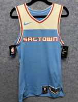 Nike NBA Sacramento Kings SACTOWN Authentic Trikot Jersey Blau Weiß Größe S