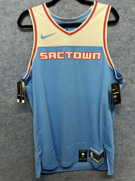 Nike NBA Sacramento Kings Sactown Trikot Authentic Größe L Blau Jersey