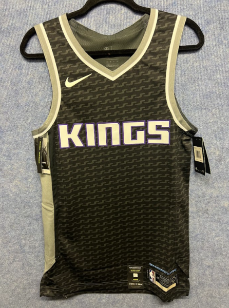 Nike NBA Sacramento Kings Trikot Authentic Größe S Grau Jersey Neu mit Etikett