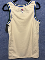 Nike NBA Milwaukee Bucks Trikot Swingman Größe S Cream City Jersey