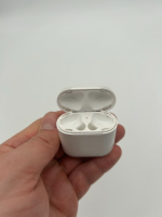 Apple AirPods 2. Generation NUR DAS CASE, !FOTO! A1602 Kabelgebunden Lightning
