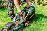 Metabo Akku-Rasenmäher RM 36-18 LTX BL 36 + 2 Akkupacks u.  Ladegeräte
