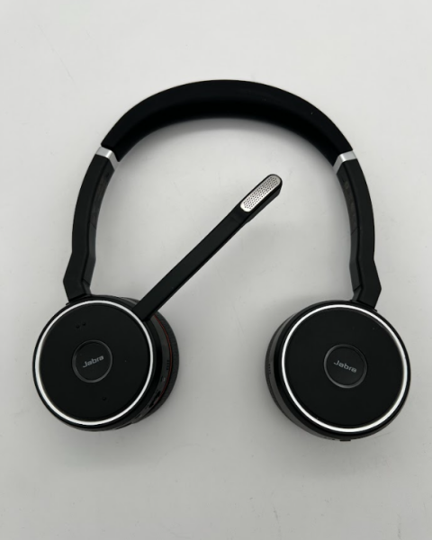 Jabra Evolve2 65 Wireless NUR DAS HEADSET Noise Cancelling Microsoft Teams Zertifizierte Stereo Kopfhörer mit Langer Akkulaufzeit – USB-A Bluetooth Adapter – Schwarz #1
